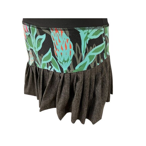 🏷️CLEARANCE🏷️Trina Turk Women's Floral Black Skort Size M Tennis Golf,Pickleball - Picture 5 of 6